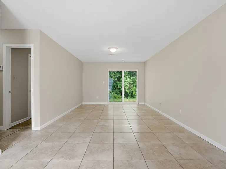 6415 Schoel Ln — Photo 3