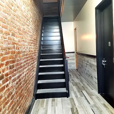 Rented by Real Team Brokerage | media 22