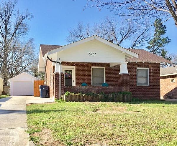1st image of 2812 NW 15th St
