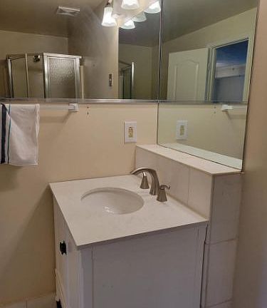 4th image of 1211 S Eads St APT 1304