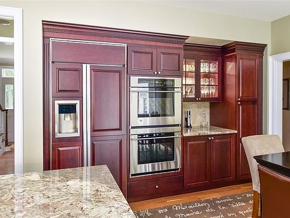 3rd image of 1750 Pearce Cir