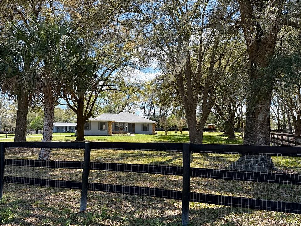 1st image of 10 Carry Back Rd