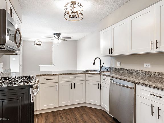 5th image of 13745 S Lamon Ave #301