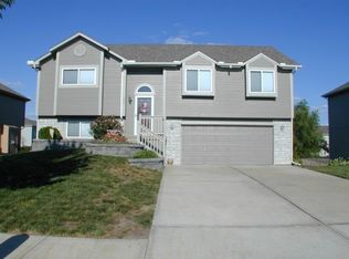 11505 N Lane Ave, Kansas City, MO 64157