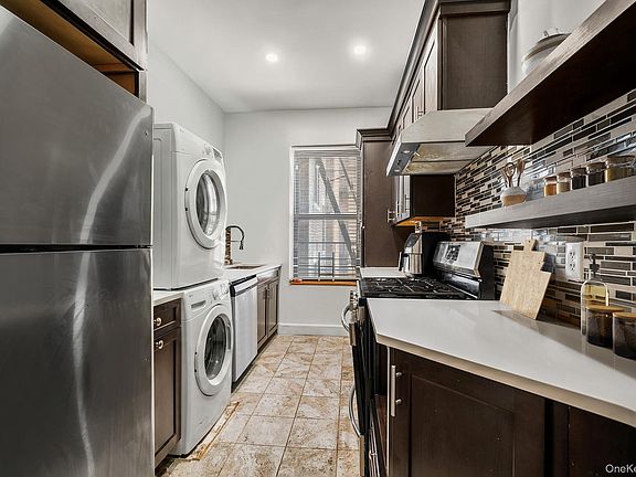 2nd image of 36 Echo Avenue #2D