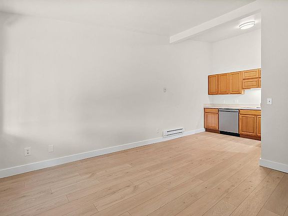 3rd image of 417 22nd St SE #A