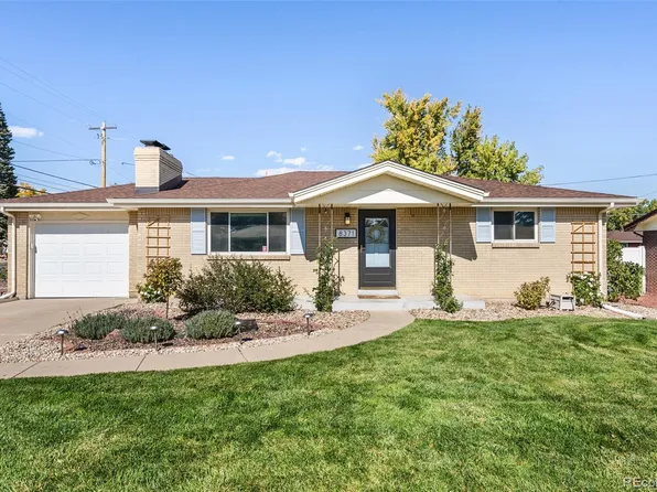 8371 W 70th Avenue, Arvada, CO 80004