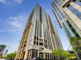 700 N Larrabee St, Chicago, IL 60654