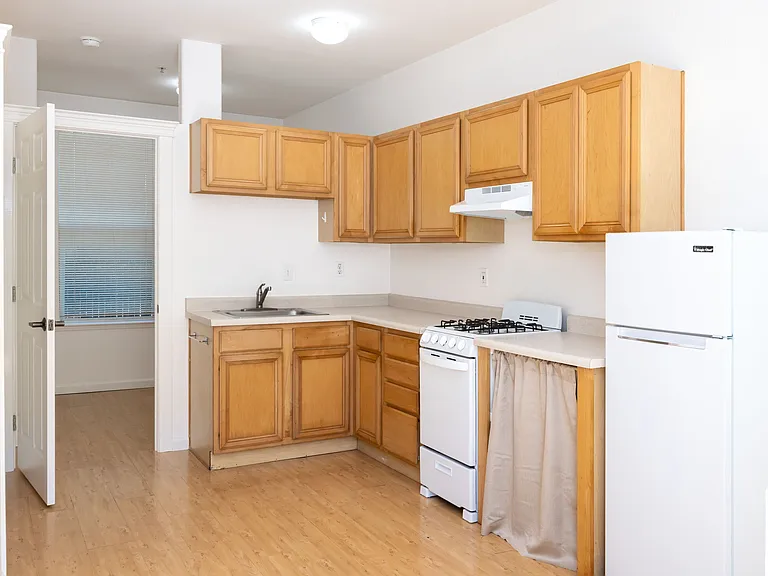 Pogonip Terrace Apartments — Photo 12