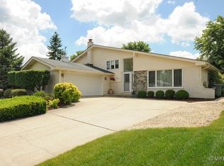 13851 Secretariat Ln, Orland Park, IL 60467