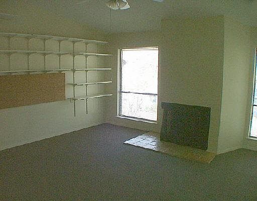 5th image of 136 CHICHESTER PL #136