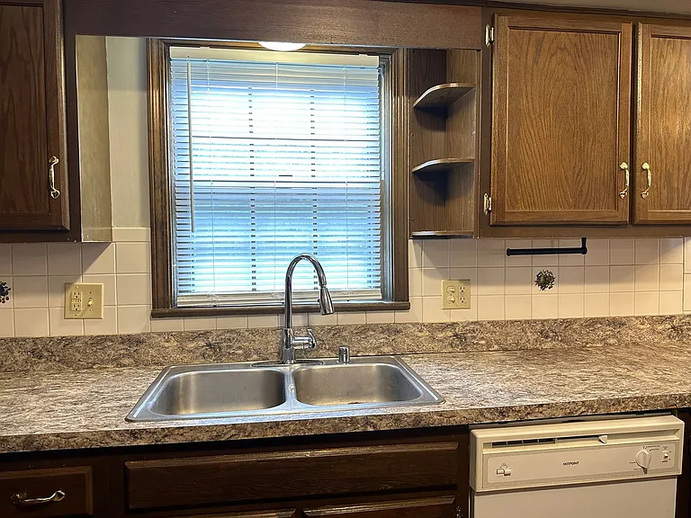 3370 Spangler Dr — Photo 12