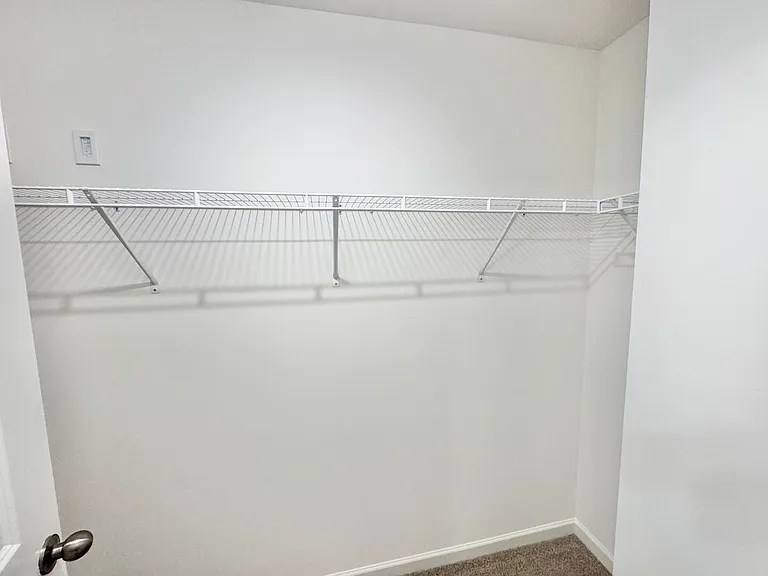 335 Cliffwood St NW #E — Photo 14