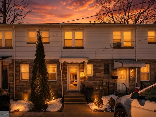 57 Benson Dr, Glenolden, PA 19036