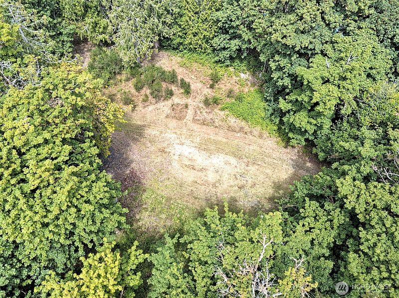 3rd image of 434 E Dalby Road