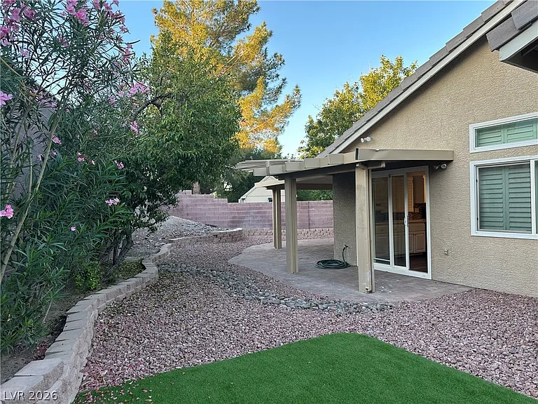 27 Garrett Ct — Photo 15