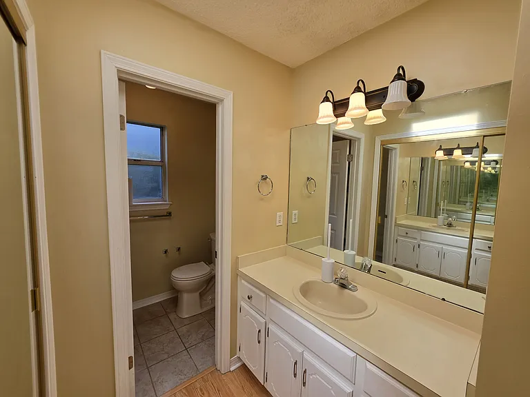 148 Meadowbrook Ct — Photo 18