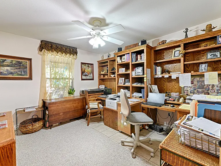 105 Santee Dr — Photo 23