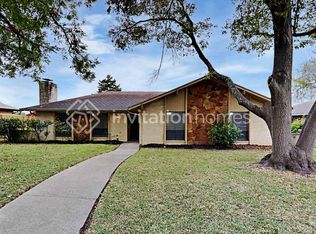 427 Newcastle Dr, Desoto, TX 75115