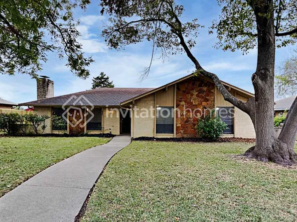427 Newcastle Dr, Desoto, TX 75115