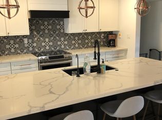 8515 N 13th Pl, Phoenix, AZ 85020