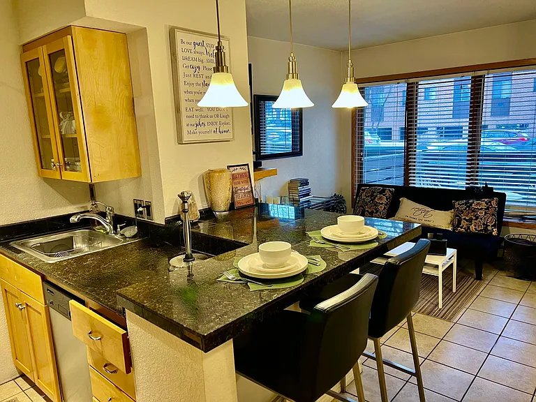 1825 Marine St #5 — Photo 4