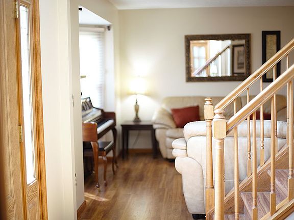 4th image of 5329 Reserve Way