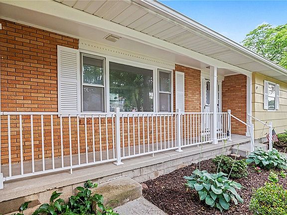 2nd image of 25 Gayla Dr