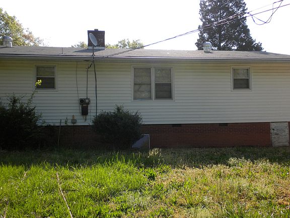 2nd image of 421 Crestview Dr