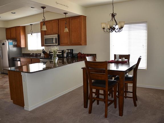5th image of 1105 Shiraz Blvd