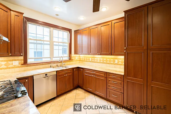 Rented by Coldwell Banker Reliable Real Estate | media 5