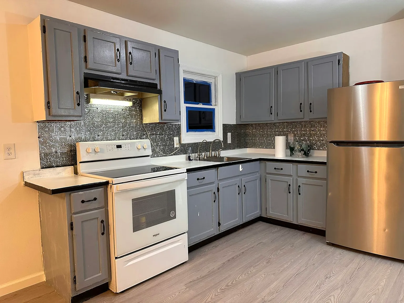 2412 Winding Way — Photo 4