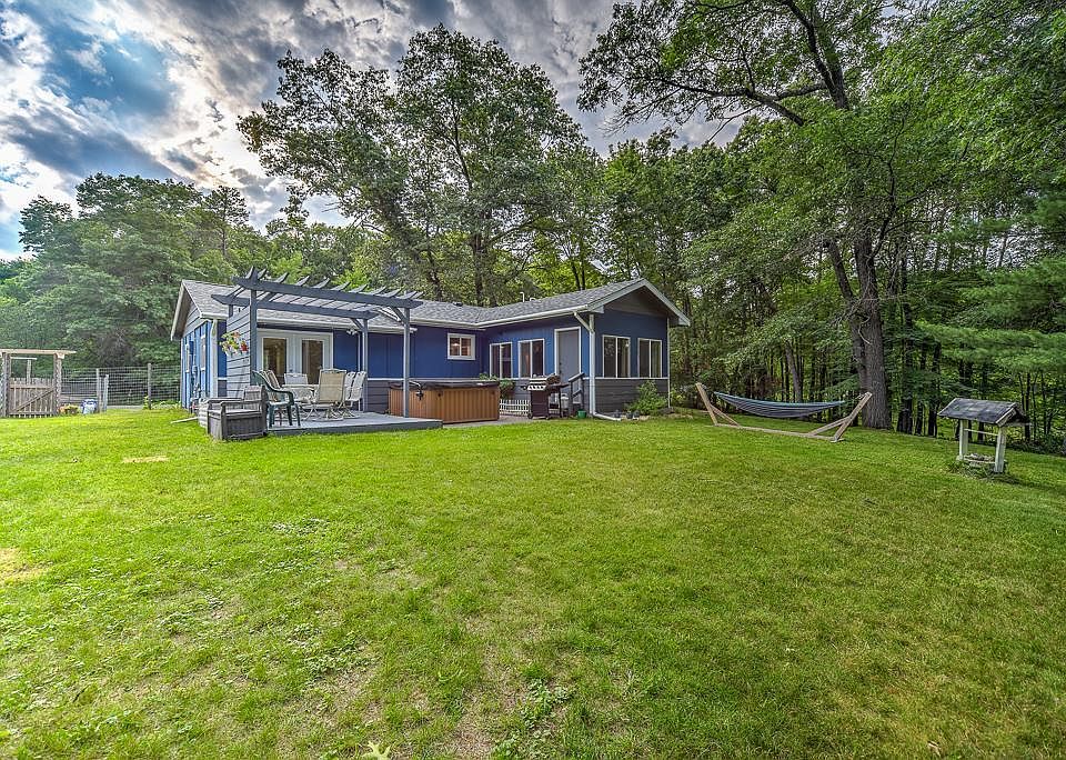 1st image of 24996 Leghorn Dr