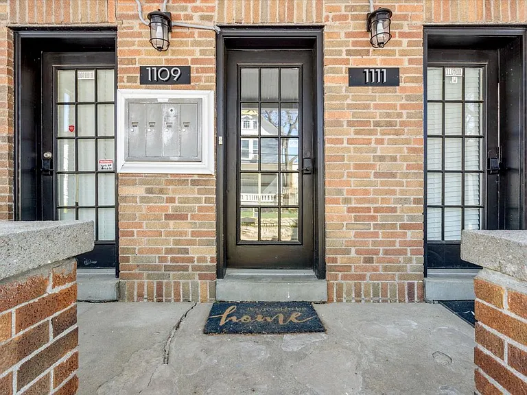 1109 W 41st St #2-E — Photo 24
