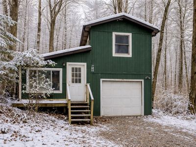 2123 Rocky Ridge Rd, Acme, PA, 15610