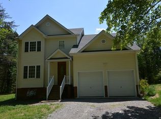 960 Buckner Rd, Bumpass, VA 23024