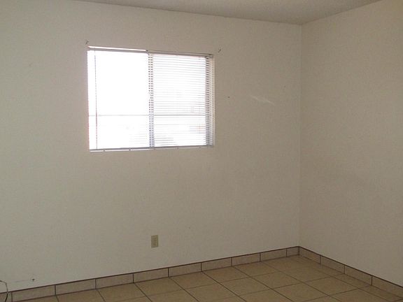 5th image of 1410 Alamo St APT 4