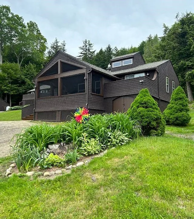 189 W Shore Rd