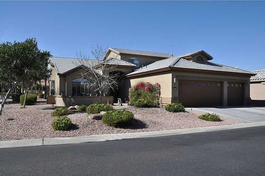 4 Bedroom, 2-story on Corner Home Site