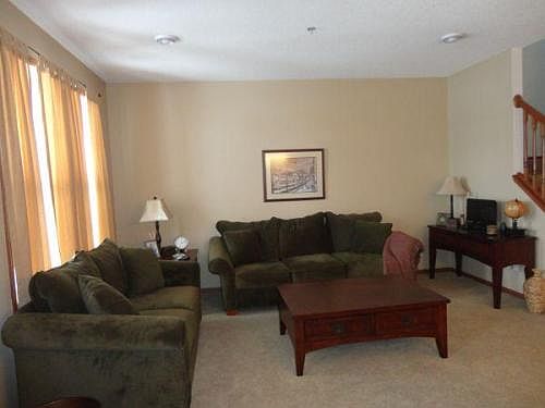 5th image of 11379 Chisholm Cir NE Unit D