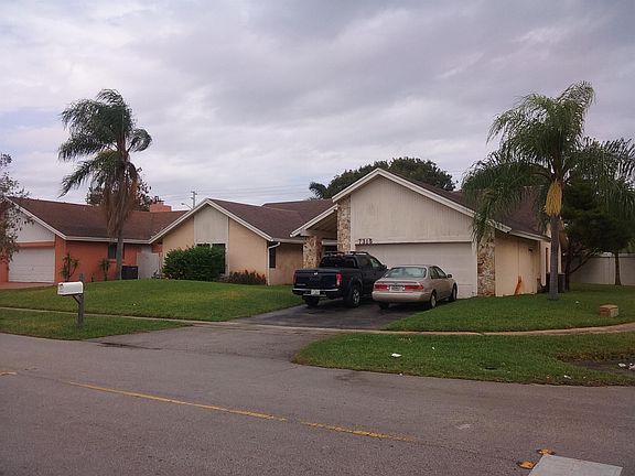 3rd image of 7315 NW 49th Ct