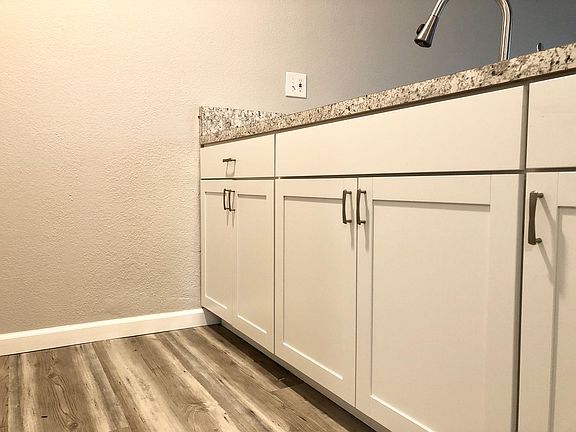2nd image of 405 N Stanislaus St #7