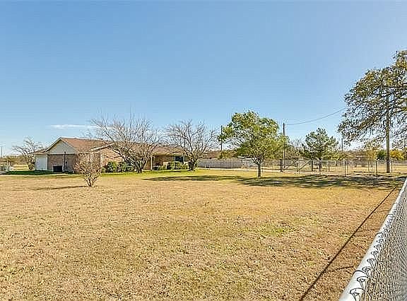 3rd image of 6132 County Road 1022
