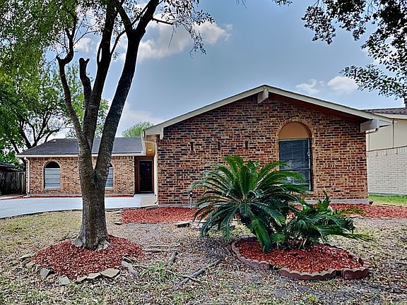 2nd image of 2219 Fall Meadow Dr