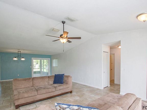 5th image of 55 Berkshire Ln