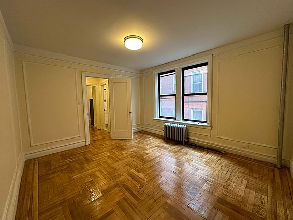 2nd image of 860 W 181st St APT 47B