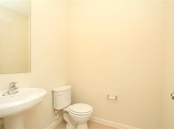 4th image of 1318 Tamarack Dr
