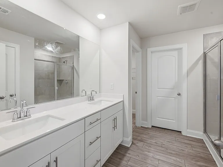 4371 Skyridge Dr — Photo 8