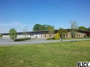 1630 Southfork Dr, Newton, NC 28658