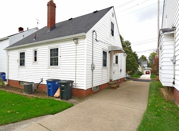 2nd image of 6700 Orchard Grove Ave